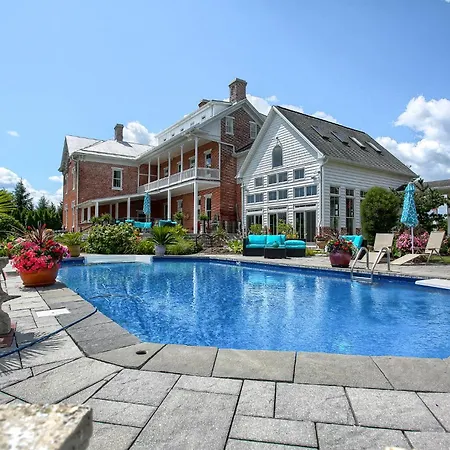 Stuart Manor Bed And Breakfast-3